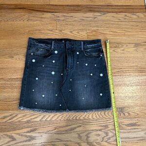 Tinsel size 29 black distressed pearl studded jean skirt